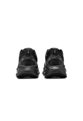 TENIS VOMERO 18 NIKE