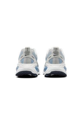 TENIS VOMERO 18 NIKE