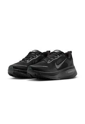 TENIS VOMERO 18 NIKE