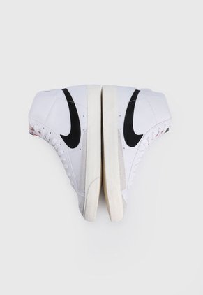 Tenis Lifestyle Blanco-Plateado Nike Blazer Mid '77 VNTG