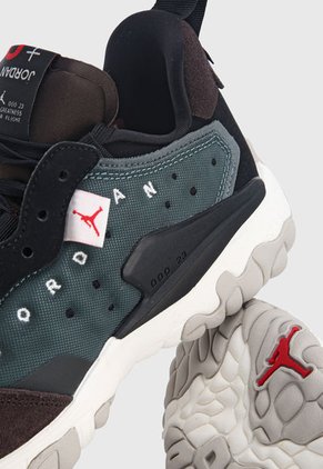 Tenis Lifestyle Negro-Verde-Blanco Nike Jordan Delta 2