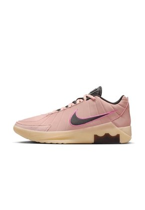 Tenis Hombre LeBron Witness 9 Rosa