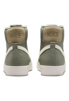 Tenis Hombre Nike Blazer Mid '77 Premium Verde