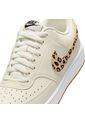 TENIS NIKE MUJER HF9552-100 COURT VIS Talla 9 de Nike
