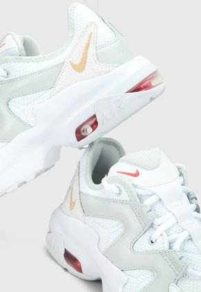 Tenis Lifestyle Blanco-Plateado Nike Air Max Graviton