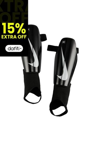 Canilleras Nike Charge-Negro Nike