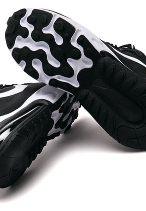 Tenis Lifestyle Negro-Blanco Nike Air Max 270 React