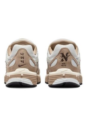 Tenis Hombre Nike P-6000 Premium Beige