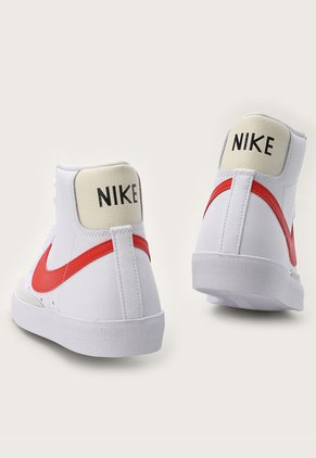 Tenis Lifestyle Blanco-Rojo-Beige Nike Blazer Mid '77