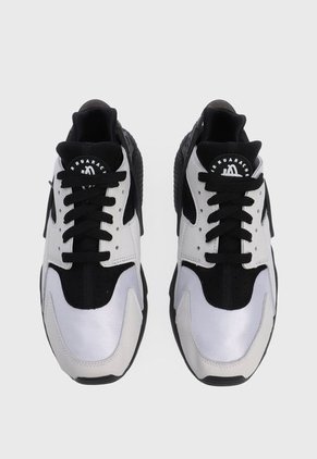 Tenis Lifestyle Blanco-Negro Nike Air Huarache