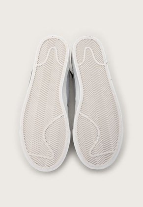 Tenis Lifestyle Blanco-Negro-Rojo Nike Blazer Low '77 Jumbo