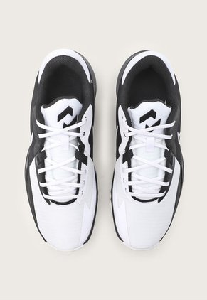 Tenis Basketball Negro-Blanco Nike Precision VI