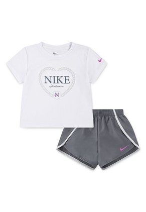 Conjunto Niños Nike Dri-FIT Game, Swoosh, Match!