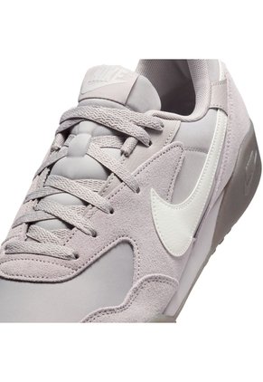 Tenis Hombre Nike Terra Manta Suede Gris