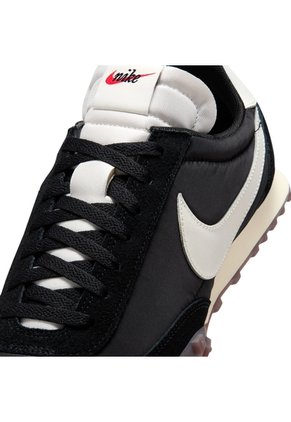 Tenis Hombre Nike Waffle Racer Negro