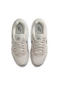 Tenis Mujer Nike MD Runner 2 Blanco de Nike