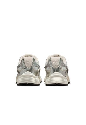 TENIS NIKE MUJER HQ7901-104 V5 RNR Talla 9