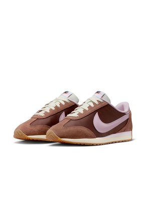 Tenis Mujer Nike Pacific Marrón