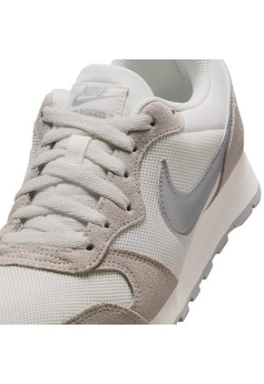 Tenis Mujer Nike MD Runner 2 Blanco