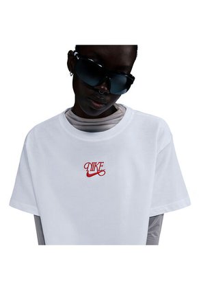 CAMISETA NIKE MUJER HF9500-100 Talla M