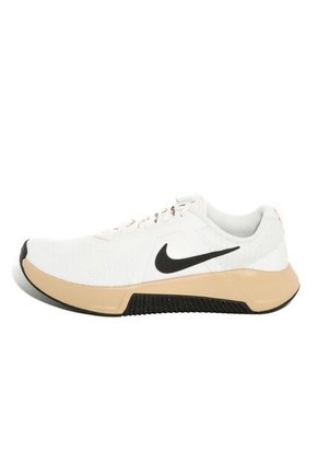 Tenis Nike Hombre Mc Trainer 3