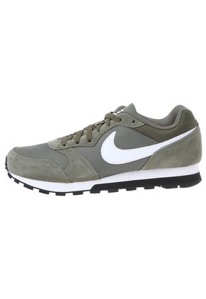 Tenis Lifestyle Verde Oliva Nike Md Runner 2