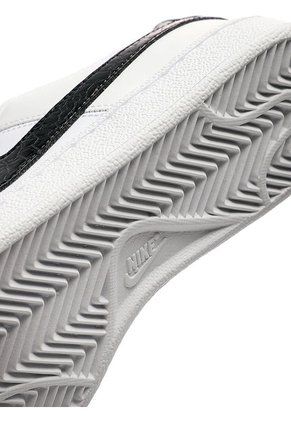 Tenis Lifestyle Blanco-Negro Nike Court Royale