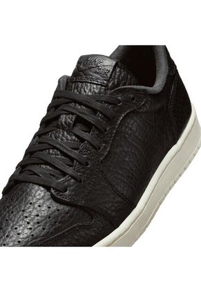 Tenis Hombre Air Jordan 1 Retro Low NS Negro