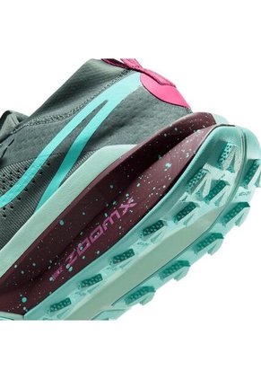 Tenis Hombre Nike Zegama 2 Gris