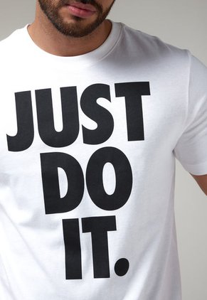 Camiseta Blanco-Negro Nike Sportswear
