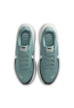 Tenis Hombre Nike Revolution 8