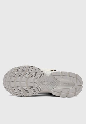 Tenis Lifestyle NIKE V5 RNR Marfil