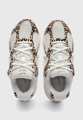 Tenis Lifestyle NIKE V5 RNR Marfil