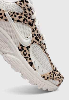 Tenis Lifestyle NIKE V5 RNR Marfil