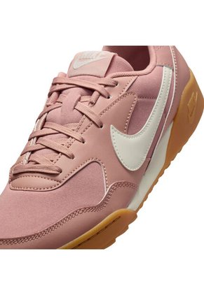 Tenis Mujer Lifestyle Nike Terra Manta Rosa