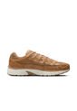 Tenis Hombre Lifestyle Nike P-6000 SE Marrón de Nike