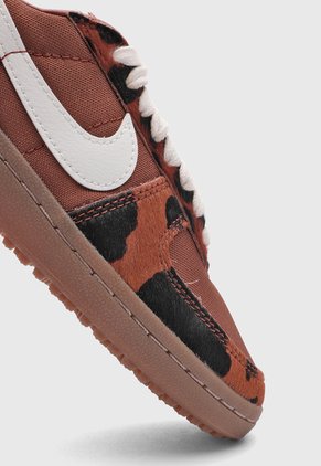 Tenis Lifestyle NIKE Field General SE Marrón