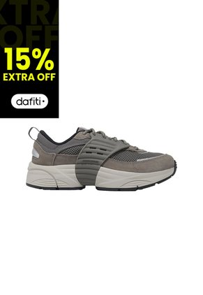 TENIS JORDAN TRUNNER NIKE