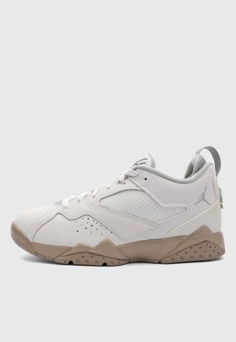 Tenis Lifestyle NIKE Air Jordan MVP 92 Marfil Nike