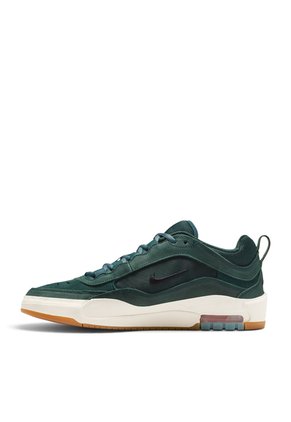 Tenis Nike Air Max Ishod Iso Hombre-Verde