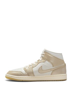 Tenis Nike Wmns Air Jordan 1 Mid Se V2 Mujer-Blanco/Dorado