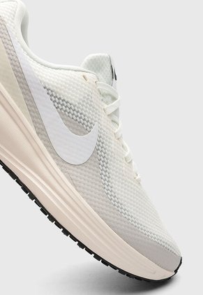 Tenis NIKE Revolution 8 Marfil