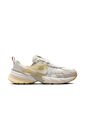TENIS NIKE MUJER HV4314-030 V2K RUN Talla 9 de Nike