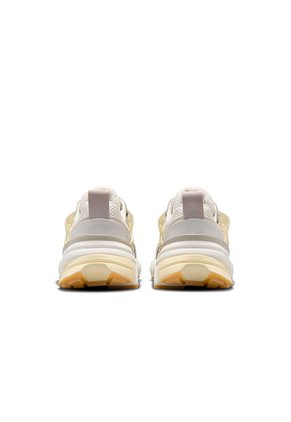 TENIS NIKE MUJER HV4314-030 V2K RUN Talla 9