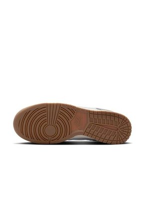 Tenis Hombre Nike Dunk Low Retro SE Gris