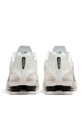 Tenis Nike W Shox R4 Se Mujer-Blanco