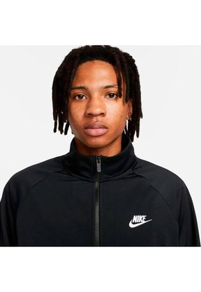 Conjunto Nike Club Hombre