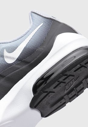 Tenis NIKE Air Max Invigor  Gris