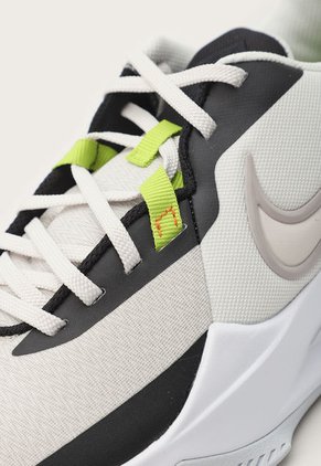 Tenis Basketball Blanco-Negro-Verde Nike Precision VI