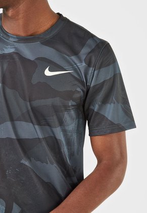 Camiseta Gris-Negro Nike